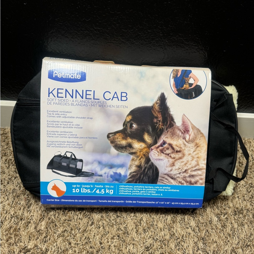 Petmate Dog / Cat travel bag.